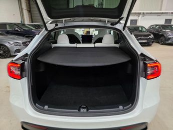 Tesla Model Y (Dual Motor) Long Range Auto 4WDE 5dr