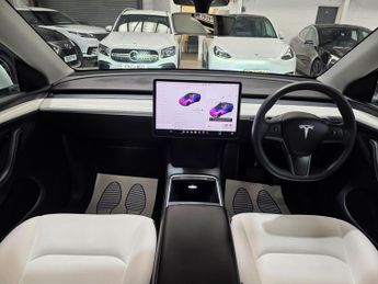 Tesla Model Y (Dual Motor) Long Range Auto 4WDE 5dr