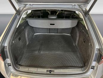 Skoda Superb 1.4 TSI iV 13kWh Laurin & Klement Estate 5dr Petrol Plug-in Hybr