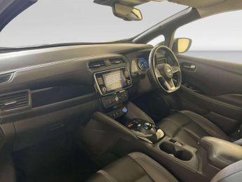 Nissan Leaf 40kWh Tekna Hatchback 5dr Electric Auto (150 ps)