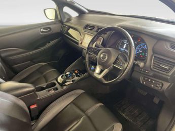 Nissan Leaf 40kWh Tekna Hatchback 5dr Electric Auto (150 ps)