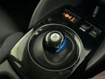Nissan Leaf 40kWh Tekna Hatchback 5dr Electric Auto (150 ps)