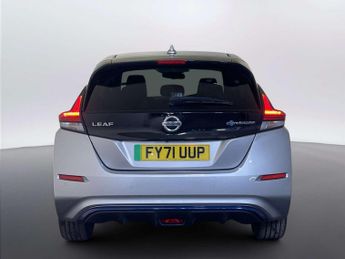 Nissan Leaf 40kWh Tekna Hatchback 5dr Electric Auto (150 ps)