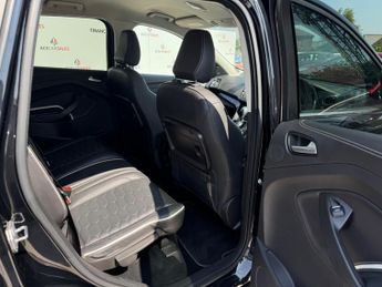 Ford Kuga 1.5T EcoBoost Vignale Auto AWD Euro 6 (s/s) 5dr