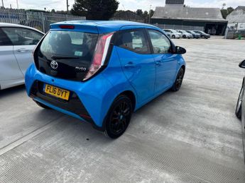 Toyota AYGO 1.0 VVT-i x-cite x-shift Euro 6 5dr