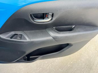 Toyota AYGO 1.0 VVT-i x-cite x-shift Euro 6 5dr