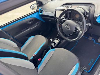 Toyota AYGO 1.0 VVT-i x-cite x-shift Euro 6 5dr
