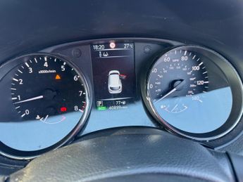 Nissan Qashqai 1.2 DIG-T N-Vision XTRON 2WD Euro 6 (s/s) 5dr