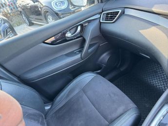 Nissan Qashqai 1.2 DIG-T N-Vision XTRON 2WD Euro 6 (s/s) 5dr