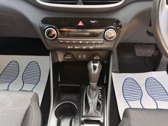 Hyundai TUCSON 1.6 CRDi MHEV SE Nav DCT Euro 6 (s/s) 5dr
