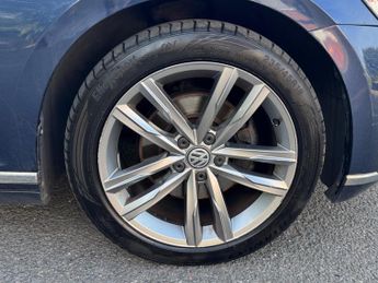 Volkswagen Passat 2.0 TDI BlueMotion Tech GT DSG Euro 6 (s/s) 4dr