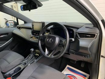 Toyota Corolla 1.8 VVT-h Icon CVT Euro 6 (s/s) 5dr