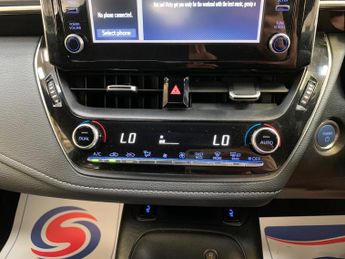 Toyota Corolla 1.8 VVT-h Icon CVT Euro 6 (s/s) 5dr