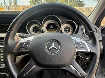 Mercedes-Benz C Class 2.1 C220 CDI BlueEfficiency Elegance G-Tronic+ Euro 5 (s/s) 4dr