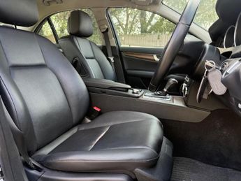 Mercedes-Benz C Class 2.1 C220 CDI BlueEfficiency Elegance G-Tronic+ Euro 5 (s/s) 4dr