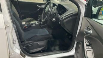 Ford Focus 1.6 Zetec Euro 5 5dr