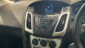 Ford Focus 1.6 Zetec Euro 5 5dr