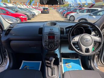 Kia Soul 1.6 CRDi 2 SUV 5dr Diesel Auto Euro 4 (126 bhp)