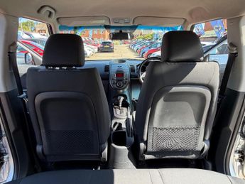 Kia Soul 1.6 CRDi 2 SUV 5dr Diesel Auto Euro 4 (126 bhp)