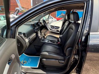 Vauxhall Antara 2.2 CDTi SE SUV 5dr Diesel Auto 4WD Euro 5 (SNav) (184 ps)