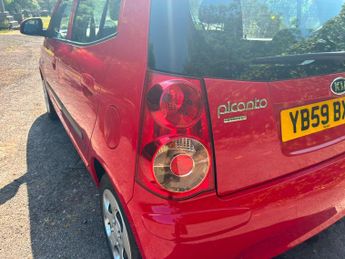 Kia Picanto 1.1 Strike 5dr