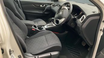 Nissan Qashqai 1.2 DIG-T N-Connecta XTRON 2WD Euro 6 (s/s) 5dr