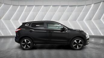 Nissan Qashqai 1.2 DIG-T N-Connecta XTRON 2WD Euro 6 (s/s) 5dr