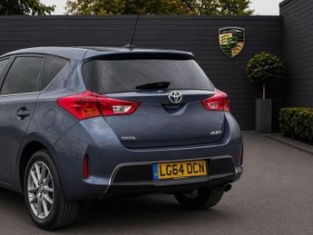 Toyota Auris 1.6 V-Matic Icon Plus Multidrive S Euro 5 5dr
