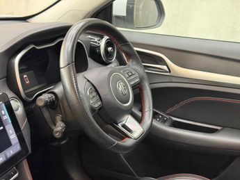 MG MG ZS 51.1kWh Trophy Auto 5dr