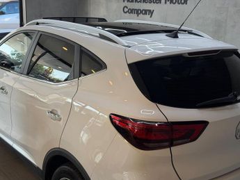 MG MG ZS 51.1kWh Trophy Auto 5dr