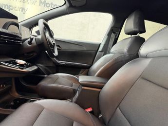 MG MG4 64kWh Trophy Long Range Auto 5dr