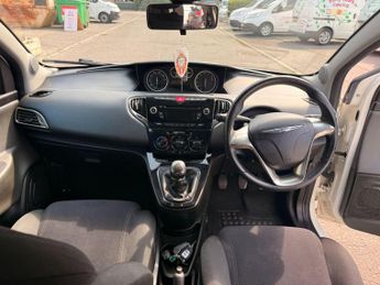 Chrysler Ypsilon 1.2 SE Euro 5 (s/s) 5dr