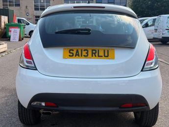 Chrysler Ypsilon 1.2 SE Euro 5 (s/s) 5dr