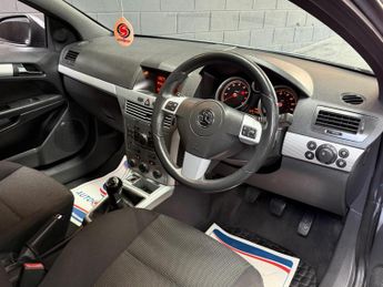 Vauxhall Astra 1.6 VVT 16v SRi Sport Hatch 3dr