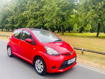 Toyota AYGO 1.0 VVT-i Move Euro 5 5dr