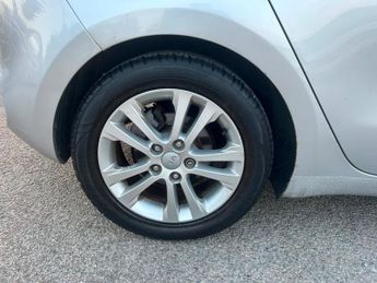 Kia Ceed 1.6 CRDi EcoDynamics 2 Euro 5 (s/s) 5dr