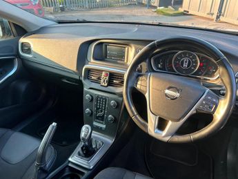 Volvo V40 1.6 D2 SE Euro 5 (s/s) 5dr