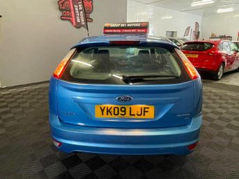 Ford Focus 1.6 Zetec 5dr