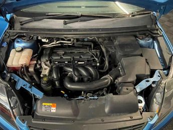 Ford Focus 1.6 Zetec 5dr