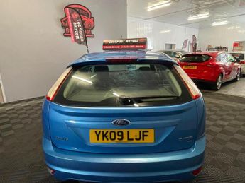 Ford Focus 1.6 Zetec 5dr