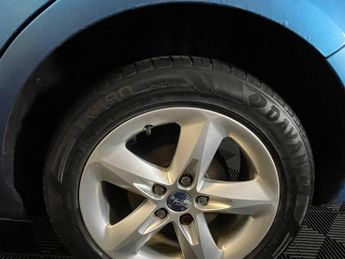 Ford Focus 1.6 Zetec 5dr