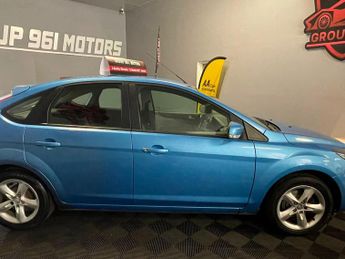 Ford Focus 1.6 Zetec 5dr