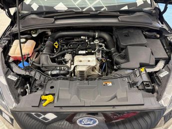 Ford Focus 1.0T EcoBoost Zetec Euro 6 (s/s) 5dr