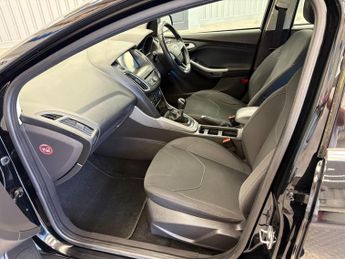 Ford Focus 1.0T EcoBoost Zetec Euro 6 (s/s) 5dr