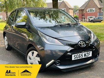 Toyota AYGO 1.0 VVT-i x-play Hatchback 3dr Petrol Manual Euro 5 Euro 5 (68 p