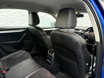 Skoda Octavia 1.6 TDI Elegance DSG Euro 5 (s/s) 5dr
