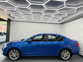 Skoda Octavia 1.6 TDI Elegance DSG Euro 5 (s/s) 5dr