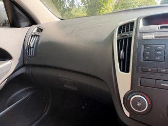 Kia Ceed 1.4 VR-7 Euro 5 5dr