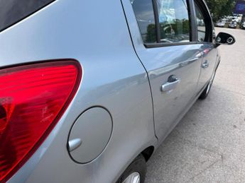 Vauxhall Corsa 1.2i ecoFLEX 16V SE Euro 5 (s/s) 5dr