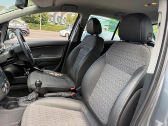 Vauxhall Corsa 1.2i ecoFLEX 16V SE Euro 5 (s/s) 5dr